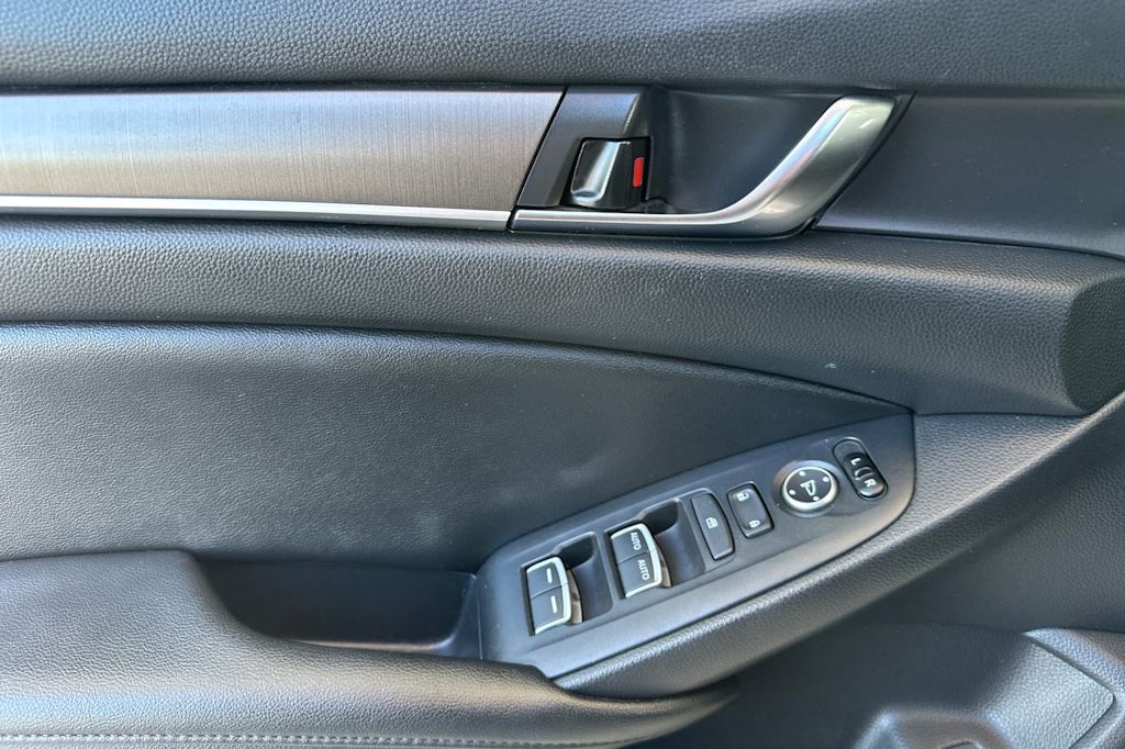 Thumbnail: 2020 Honda Accord - 20