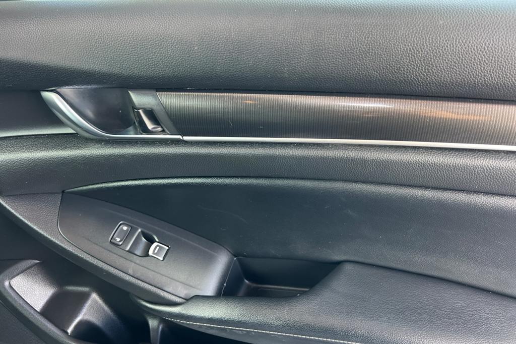 Thumbnail: 2018 Honda Accord - 22