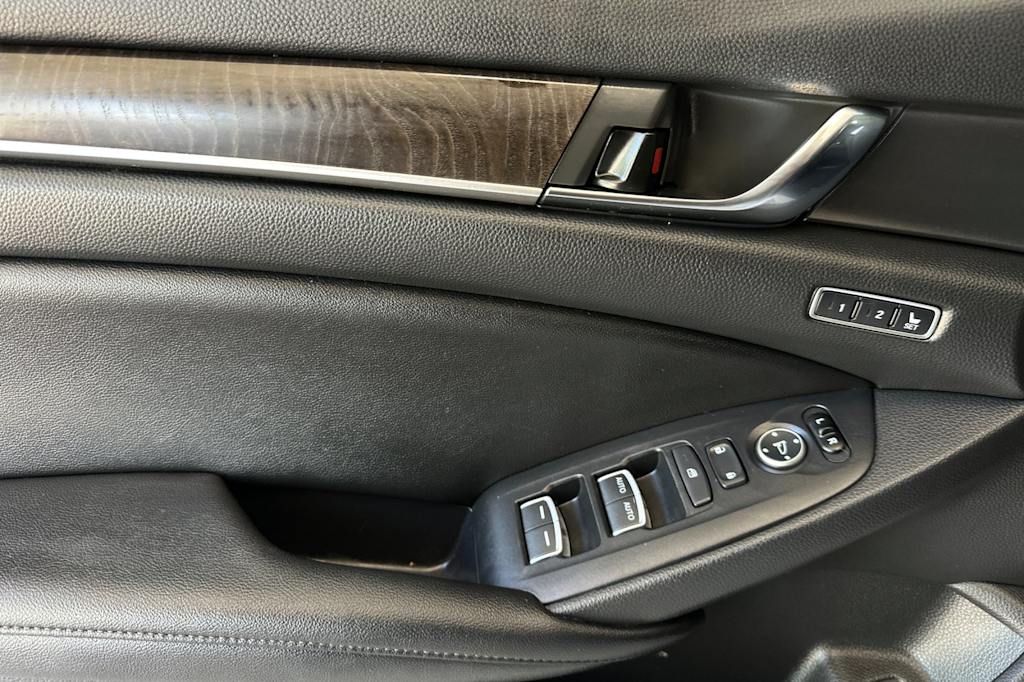 Thumbnail: 2020 Honda Accord - 20