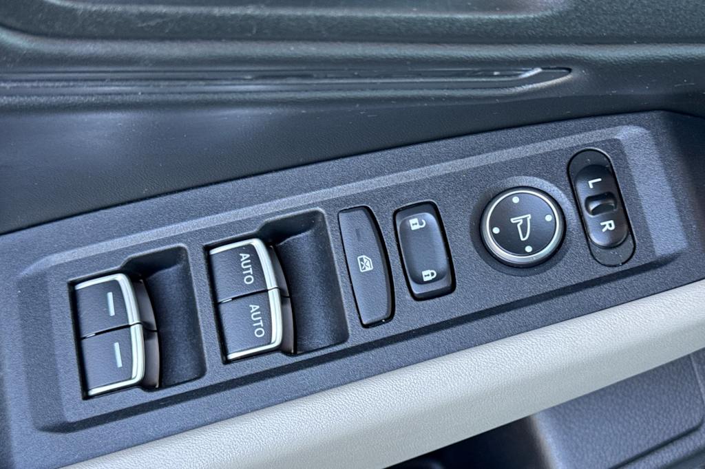 Thumbnail: 2023 Honda Accord - 21