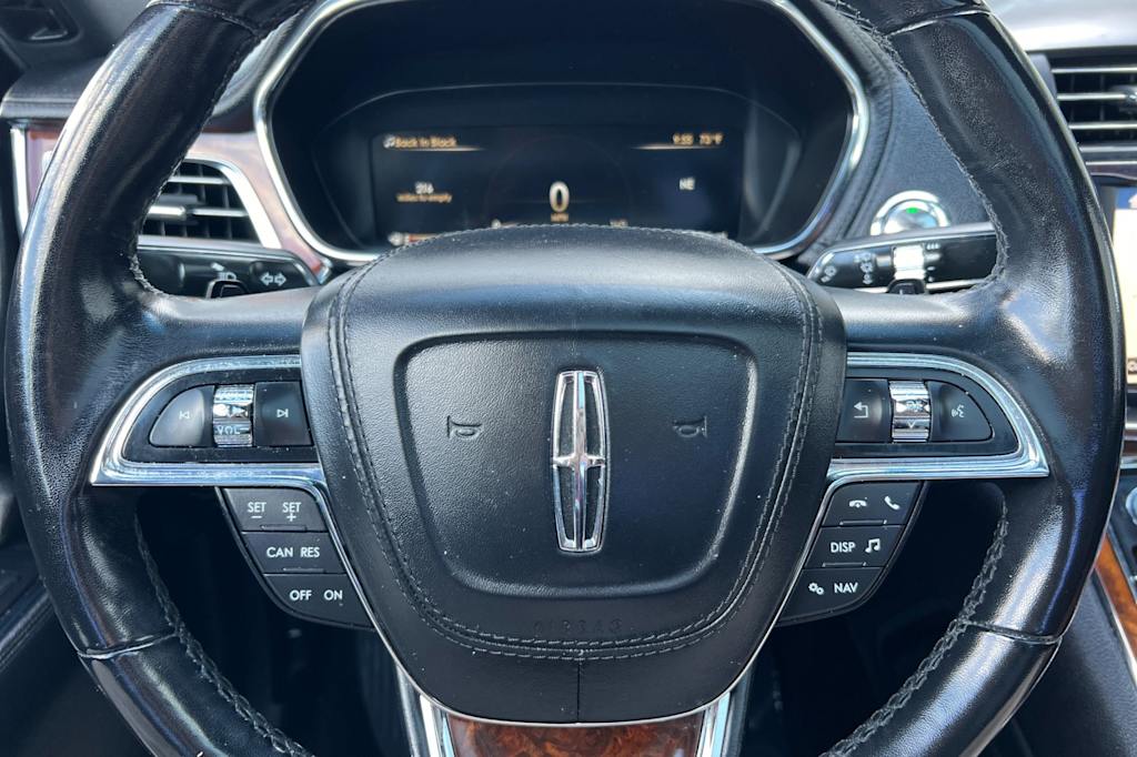 Thumbnail: 2018 Lincoln Continental - 30