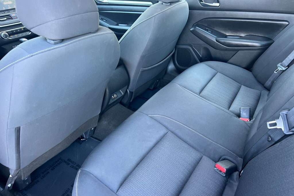 Thumbnail: 2022 Nissan Altima - 10