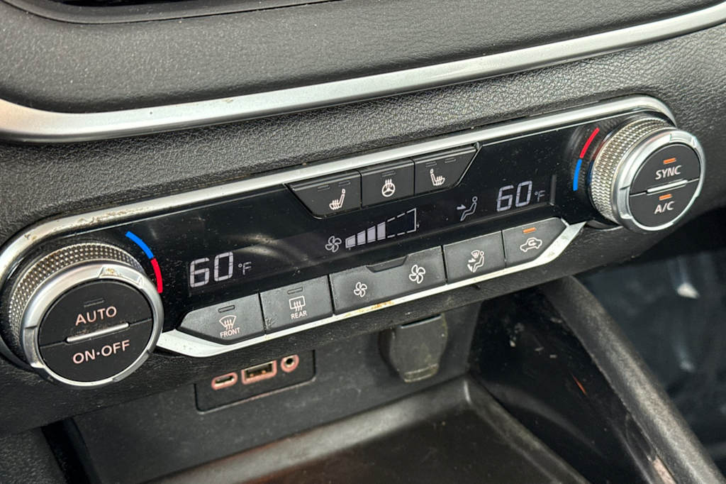 Thumbnail: 2020 Nissan Altima - 26