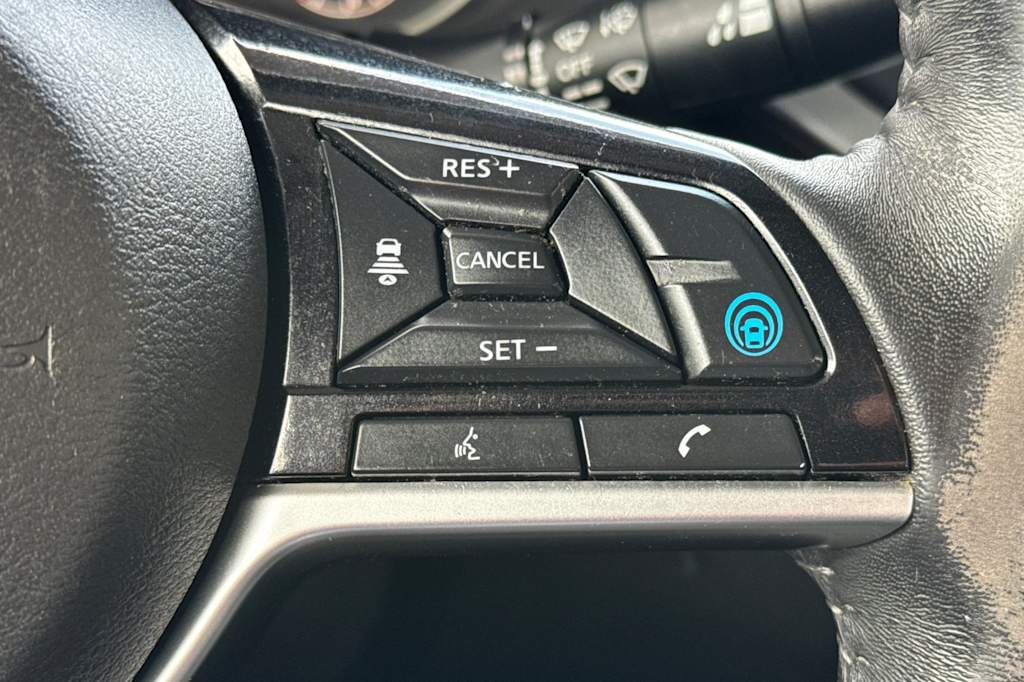 Thumbnail: 2020 Nissan Altima - 30