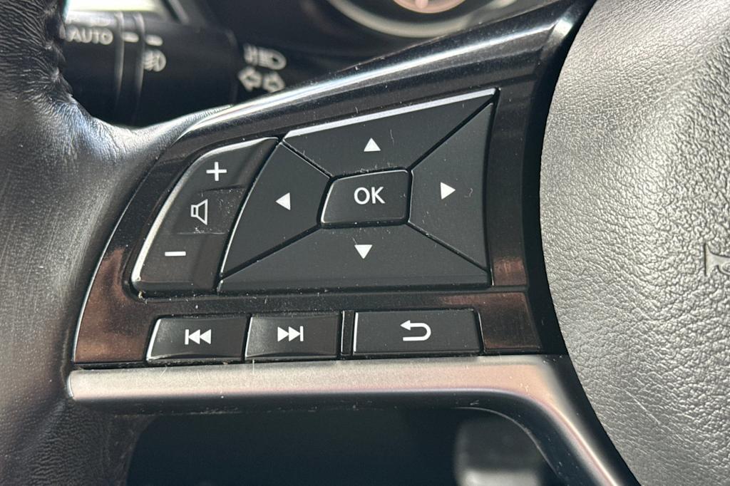 Thumbnail: 2020 Nissan Altima - 29