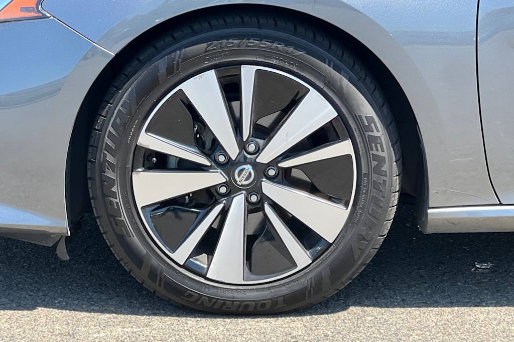 Thumbnail: 2019 Nissan Altima - 7