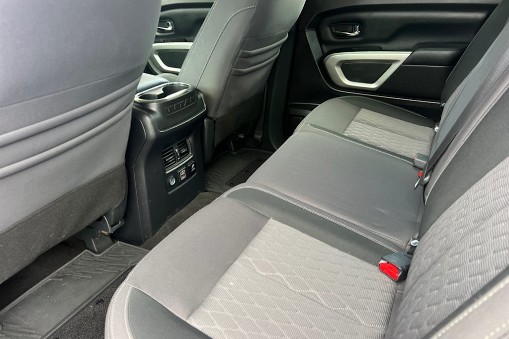 Thumbnail: 2020 Nissan Titan - 10