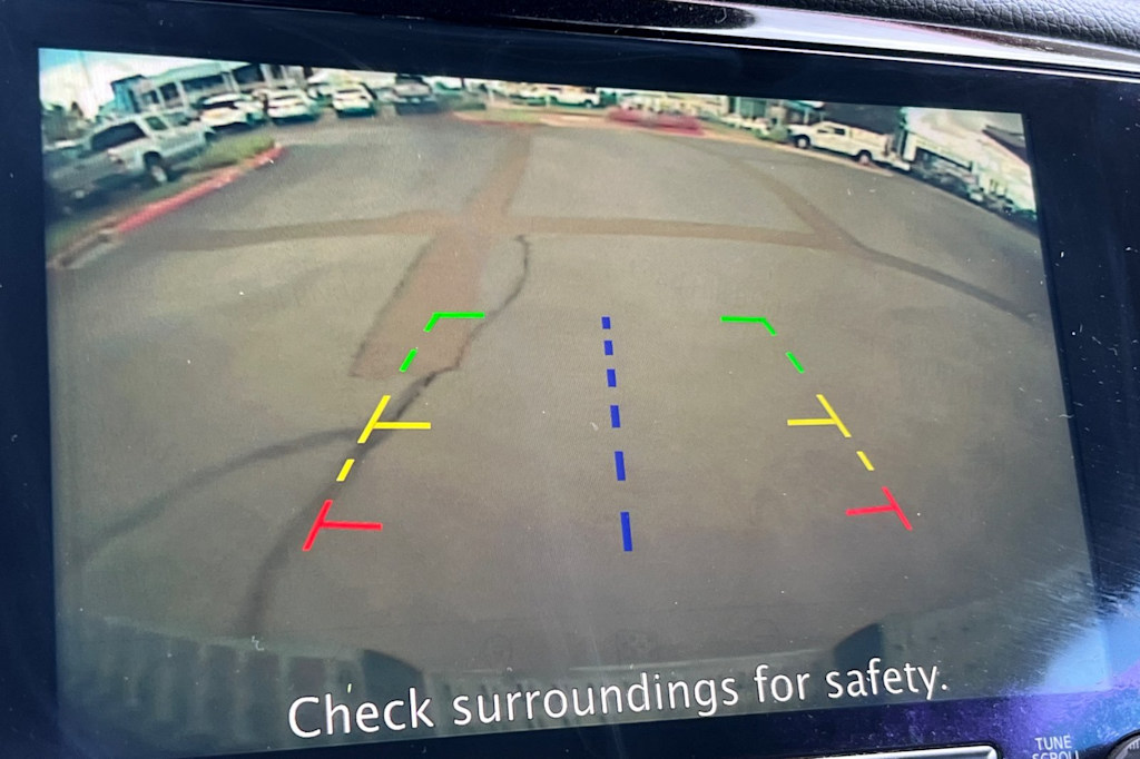 Thumbnail: 2020 Nissan Titan - 22