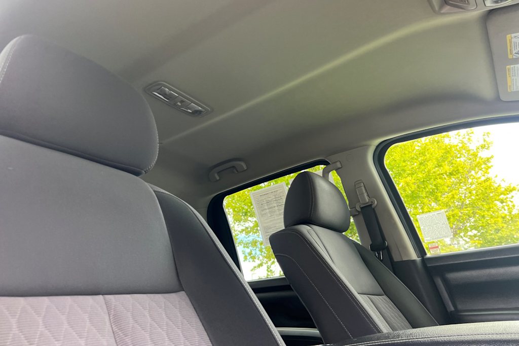 Thumbnail: 2020 Nissan Titan - 9