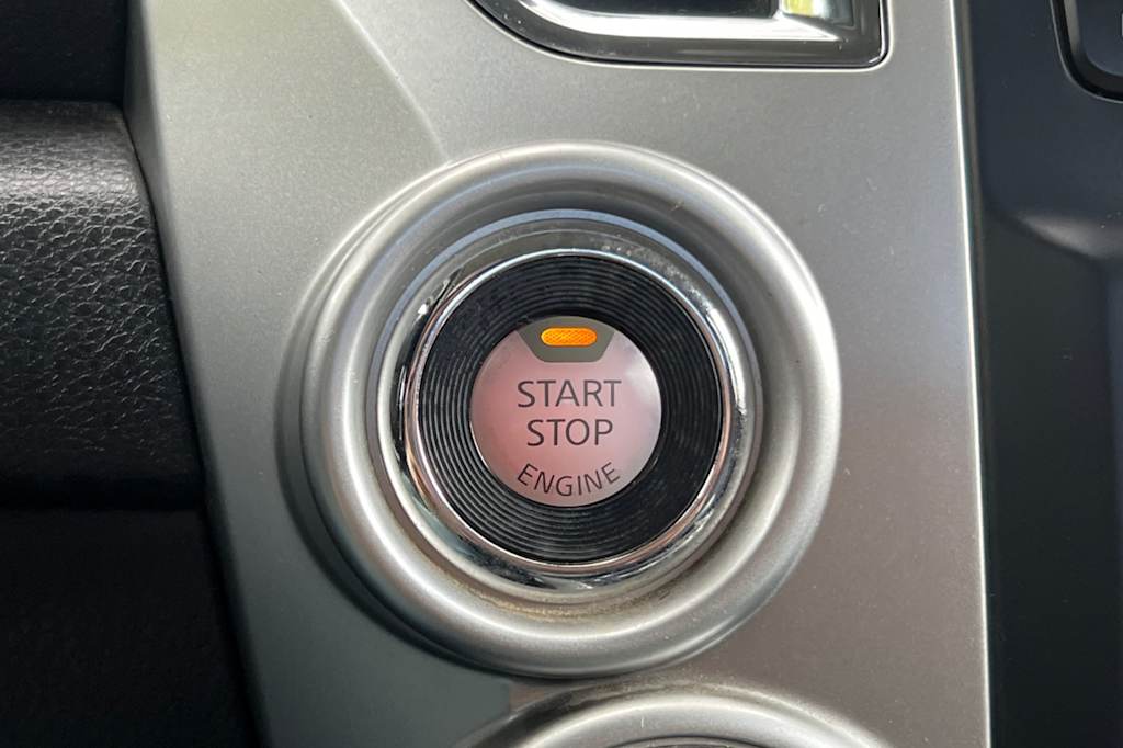 Thumbnail: 2020 Nissan Titan - 25