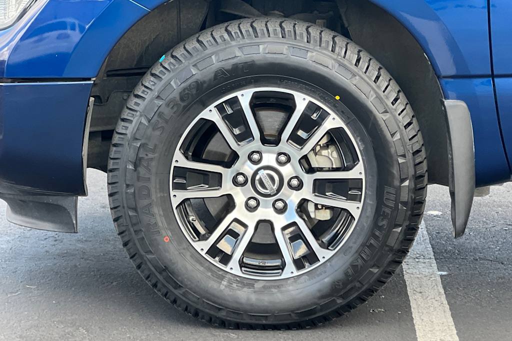 Thumbnail: 2020 Nissan Titan - 7