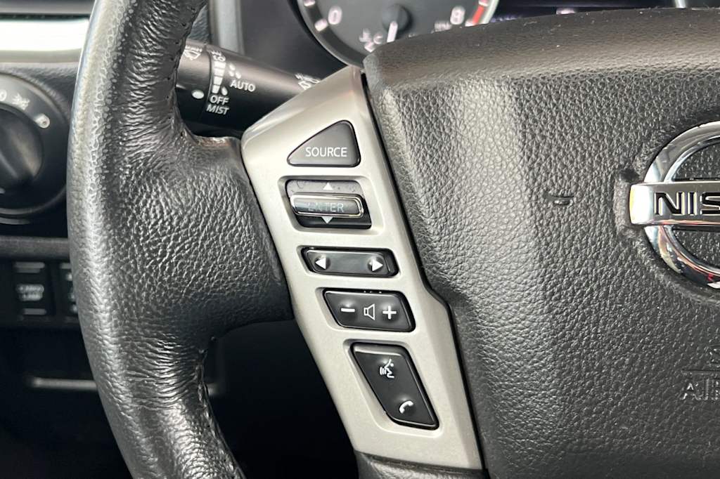 Thumbnail: 2020 Nissan Titan - 27