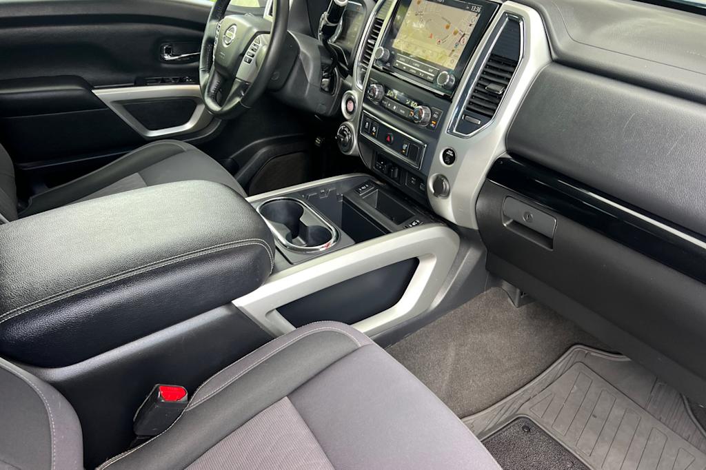 Thumbnail: 2020 Nissan Titan - 12