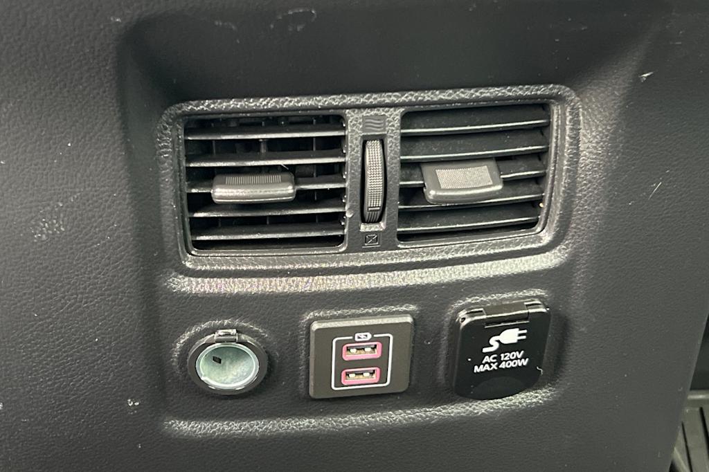 Thumbnail: 2020 Nissan Titan - 20