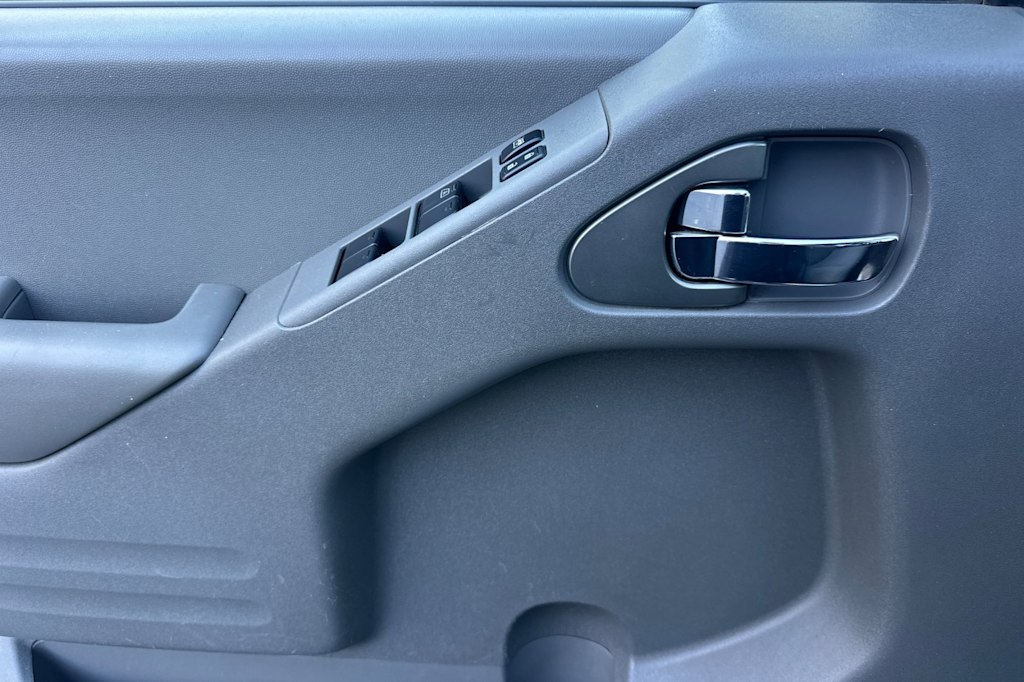 Thumbnail: 2019 Nissan Frontier - 21