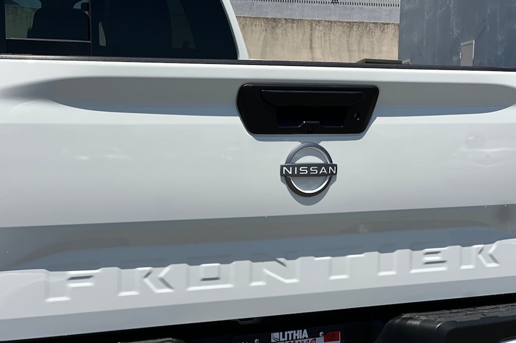 Thumbnail: 2025 Nissan Frontier - 30