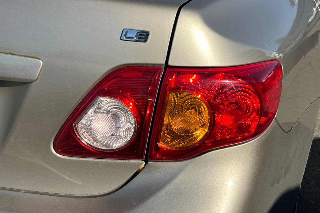 Thumbnail: 2009 Toyota Corolla - 18