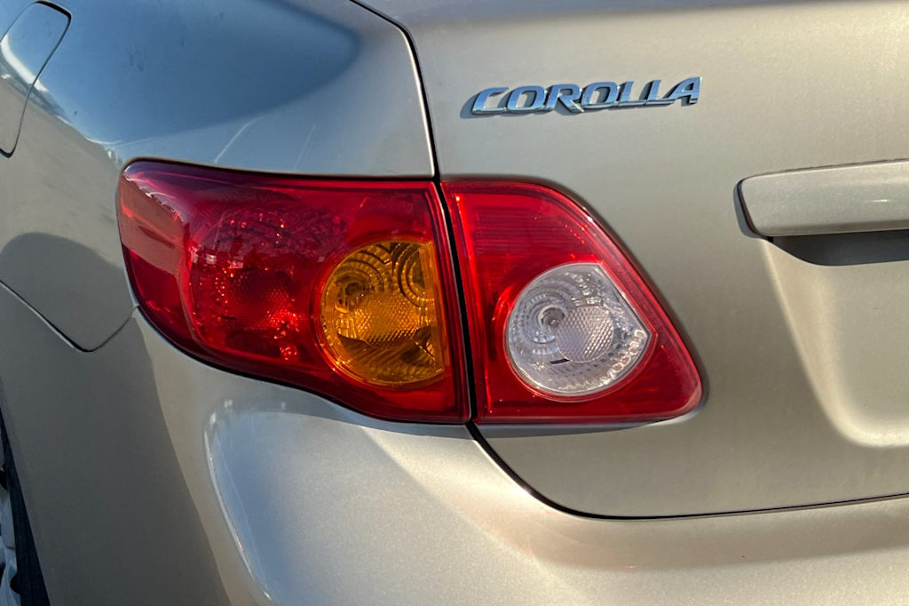 Thumbnail: 2009 Toyota Corolla - 16