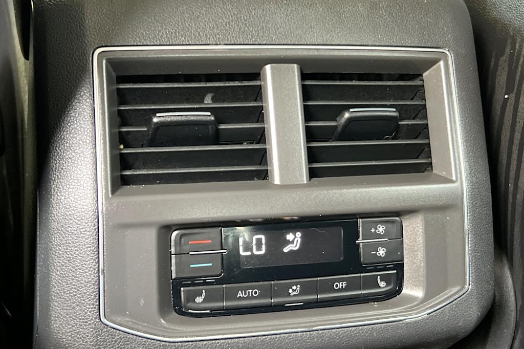 Thumbnail: 2018 Volkswagen Atlas - 24