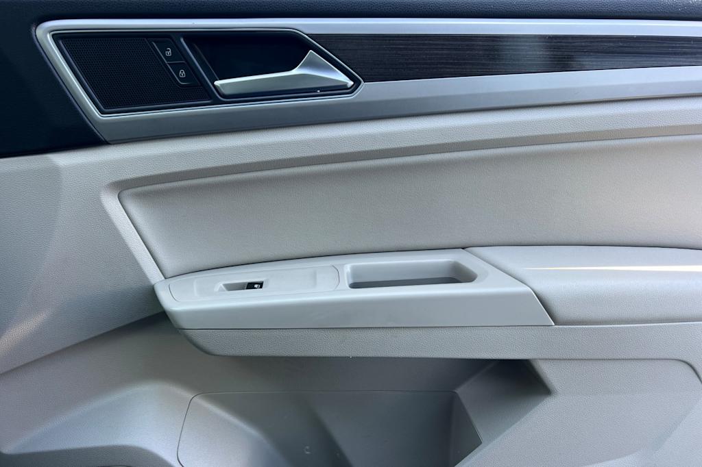 Thumbnail: 2019 Volkswagen Atlas - 23