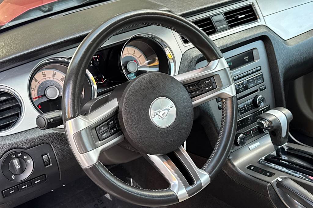 Thumbnail: 2010 Ford Mustang - 11