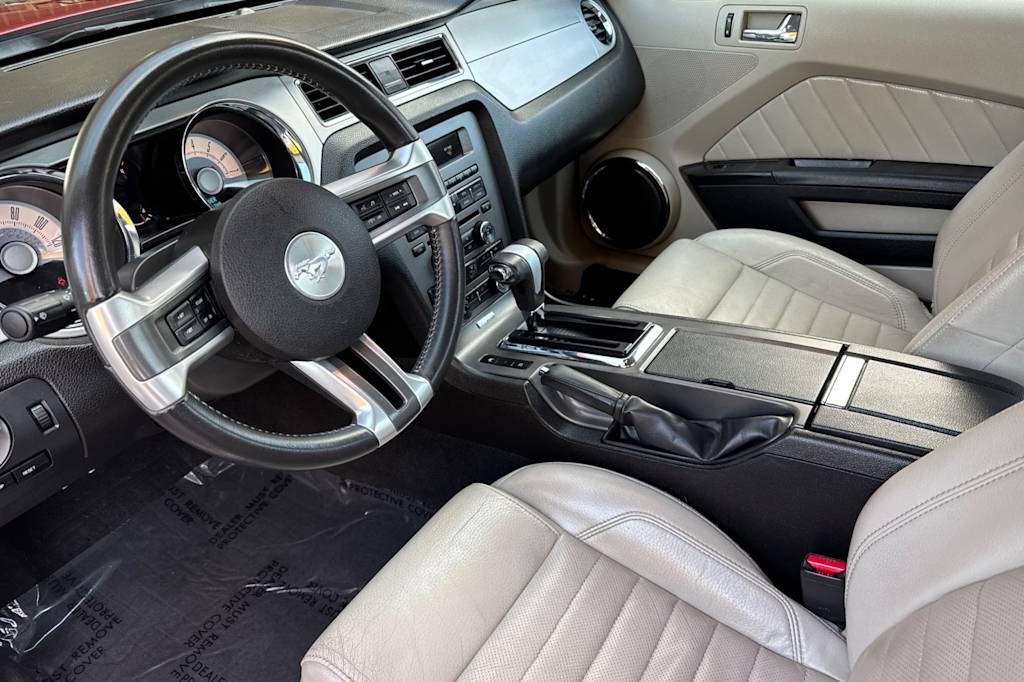 Thumbnail: 2010 Ford Mustang - 9