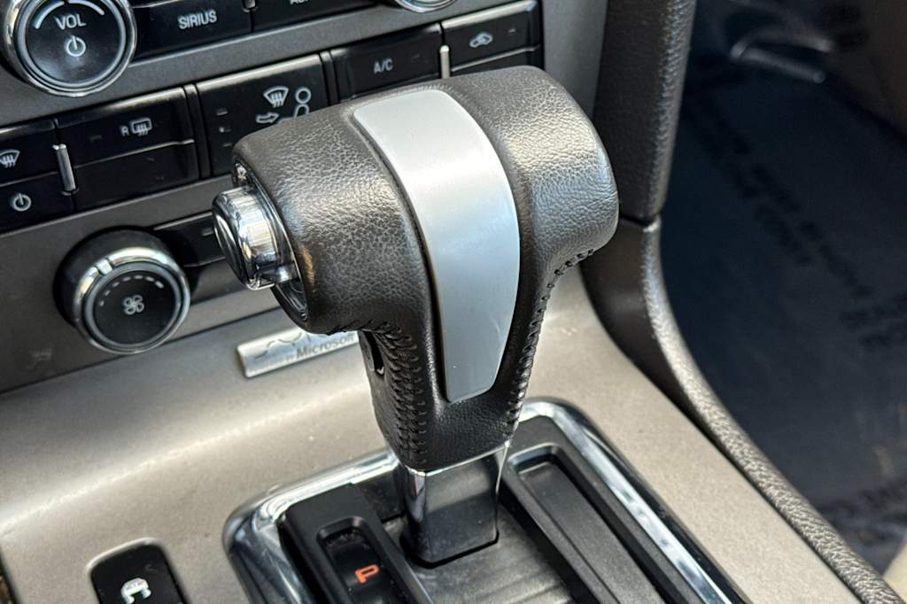 Thumbnail: 2010 Ford Mustang - 14