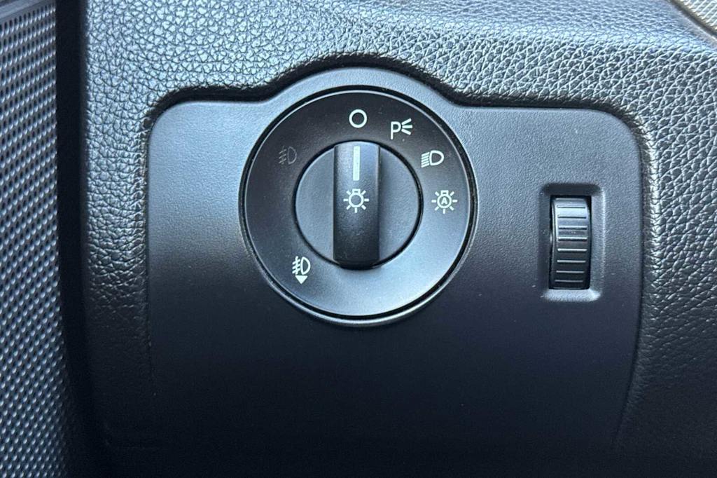 Thumbnail: 2014 Ford Mustang - 29