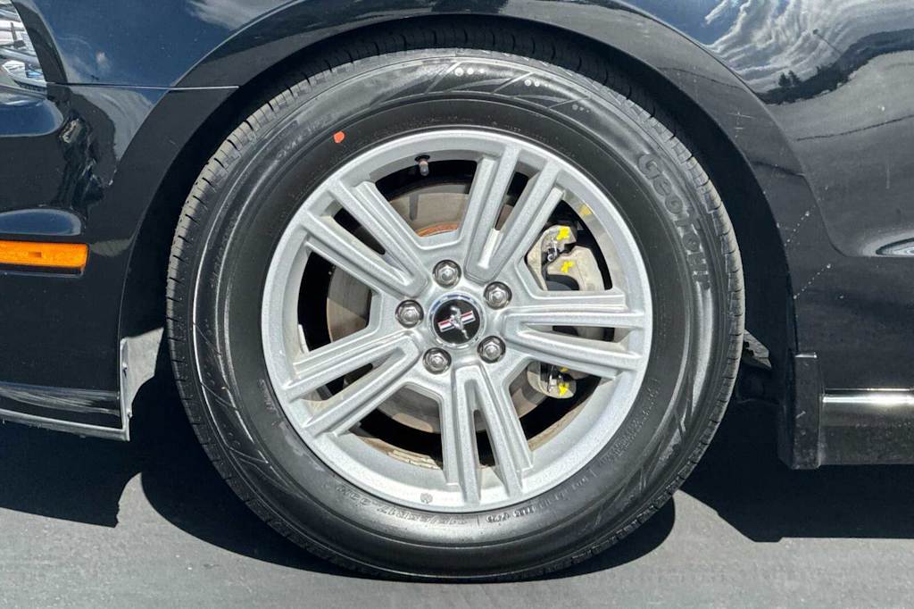 Thumbnail: 2014 Ford Mustang - 7