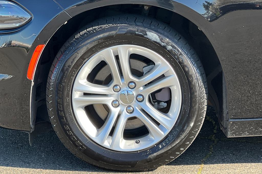 Thumbnail: 2020 Dodge Charger - 8