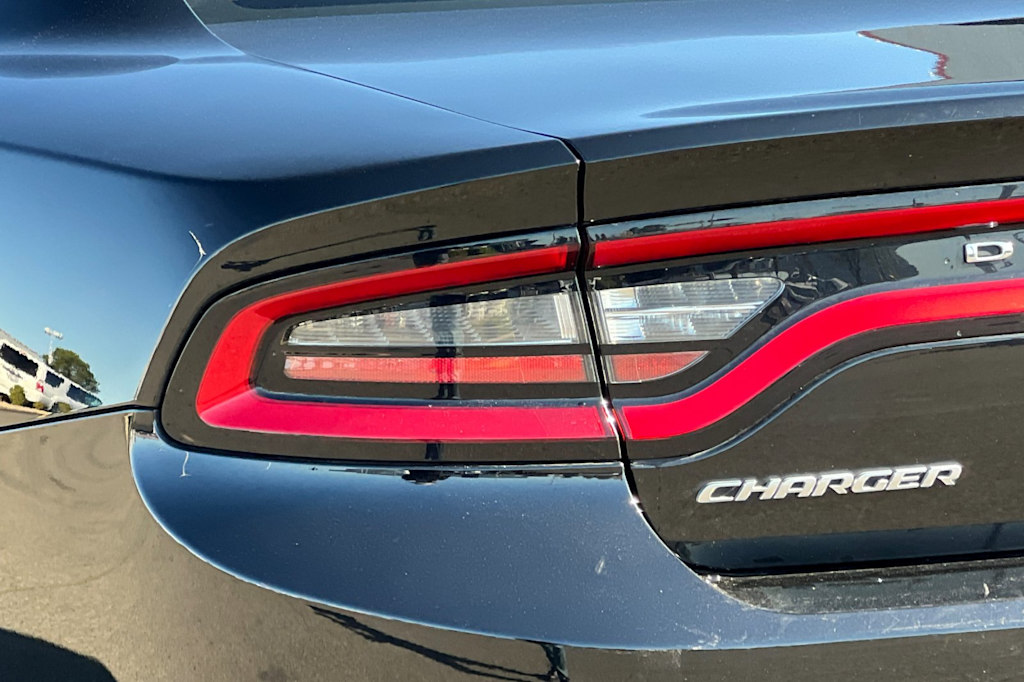 Thumbnail: 2020 Dodge Charger - 31