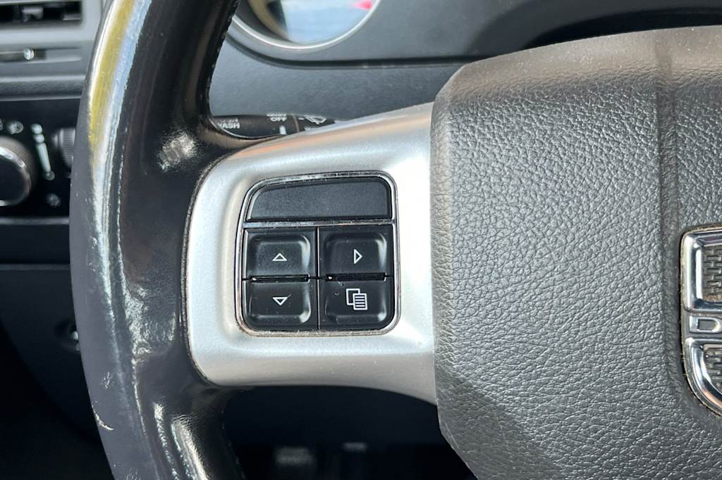 Thumbnail: 2013 Dodge Challenger - 26