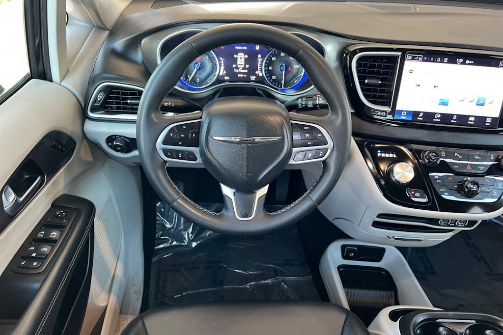 Thumbnail: 2024 Chrysler Pacifica - 11