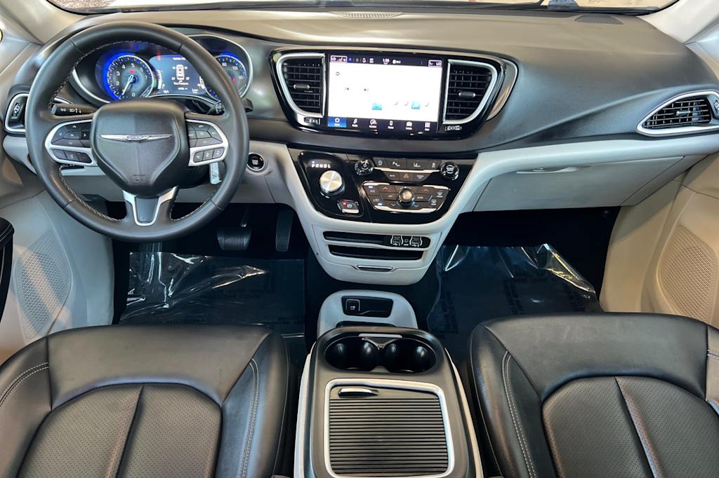 Thumbnail: 2024 Chrysler Pacifica - 2