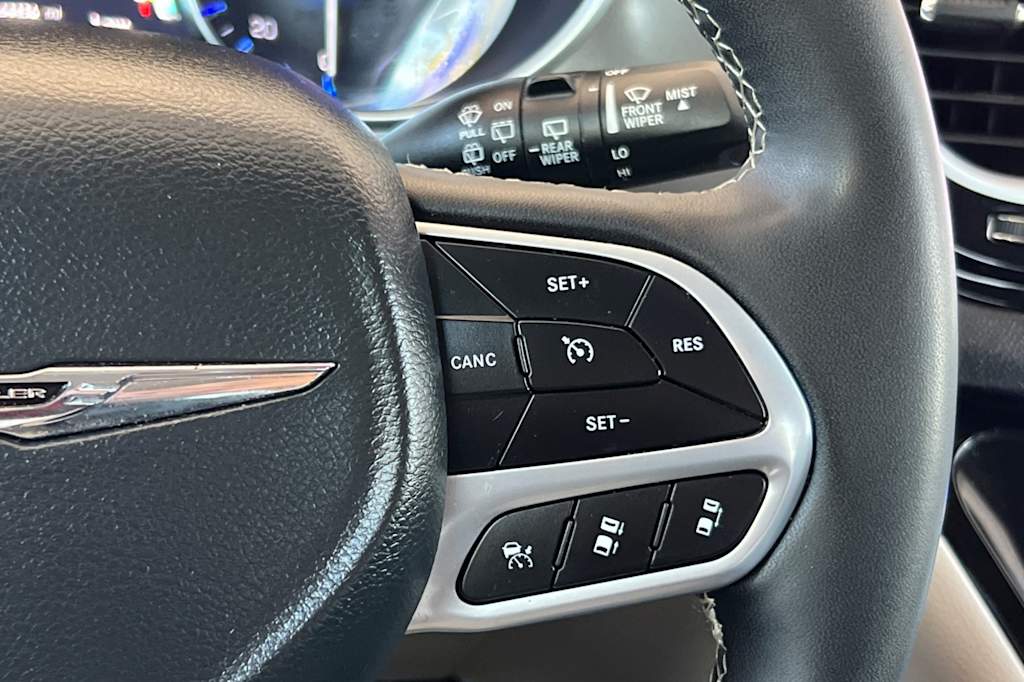 Thumbnail: 2024 Chrysler Pacifica - 31