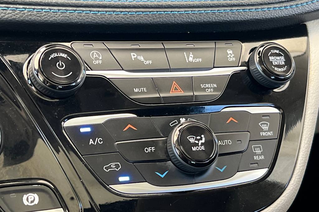 Thumbnail: 2021 Chrysler Pacifica - 28