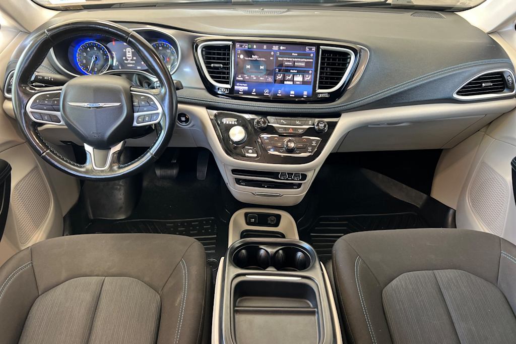 Thumbnail: 2021 Chrysler Pacifica - 2
