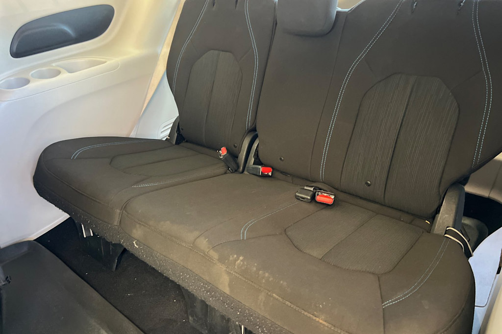 Thumbnail: 2021 Chrysler Pacifica - 23