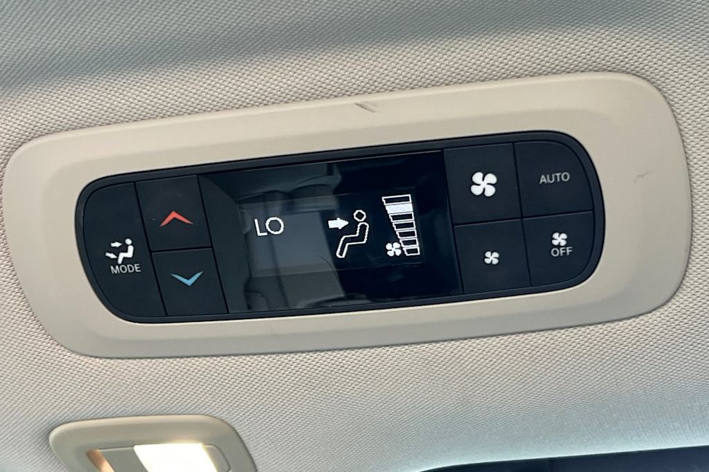 Thumbnail: 2017 Chrysler Pacifica - 22