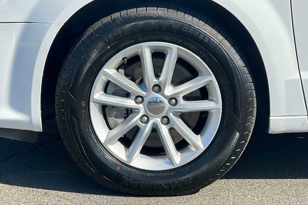 Thumbnail: 2018 Dodge Grand Caravan - 8