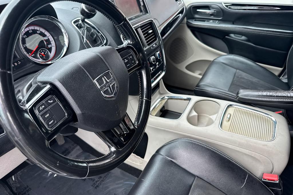 Thumbnail: 2019 Dodge Grand Caravan - 9