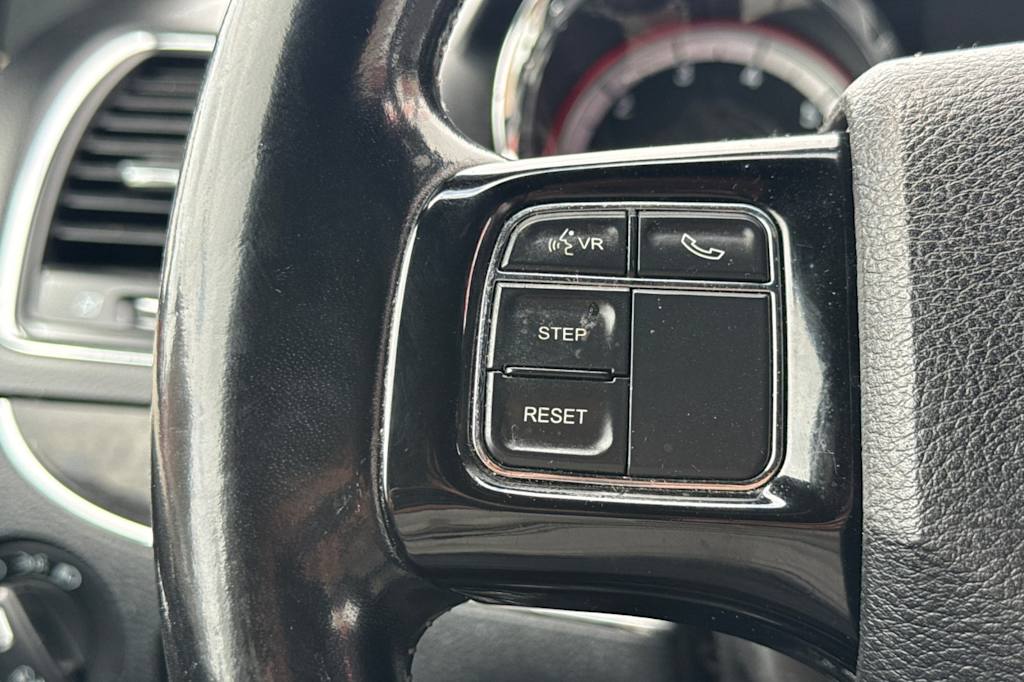 Thumbnail: 2019 Dodge Grand Caravan - 28