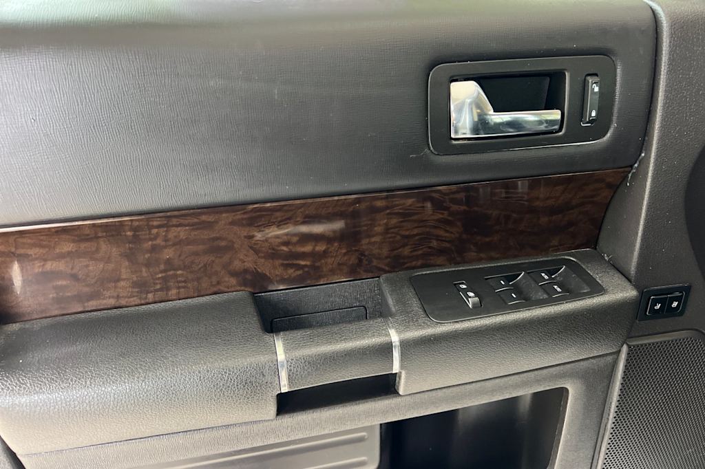 Thumbnail: 2016 Ford Flex - 20