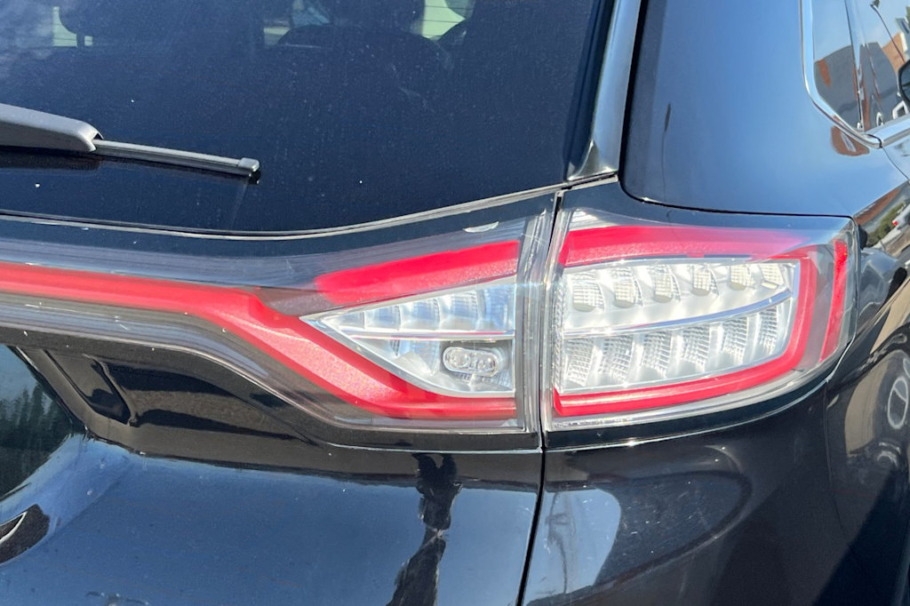 Thumbnail: 2018 Ford Edge - 19