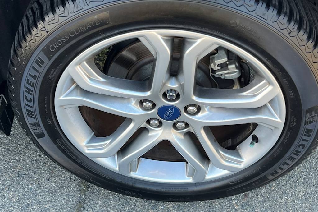 Thumbnail: 2018 Ford Edge - 23