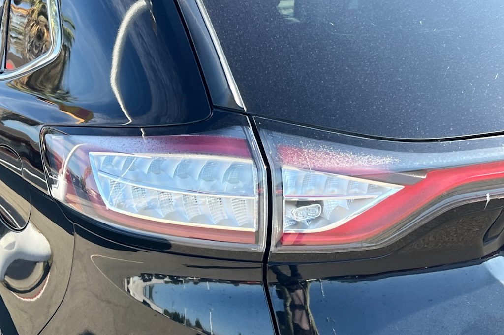 Thumbnail: 2018 Ford Edge - 21