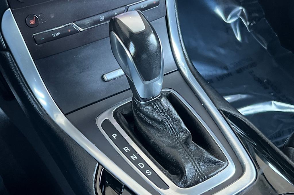 Thumbnail: 2018 Ford Edge - 15