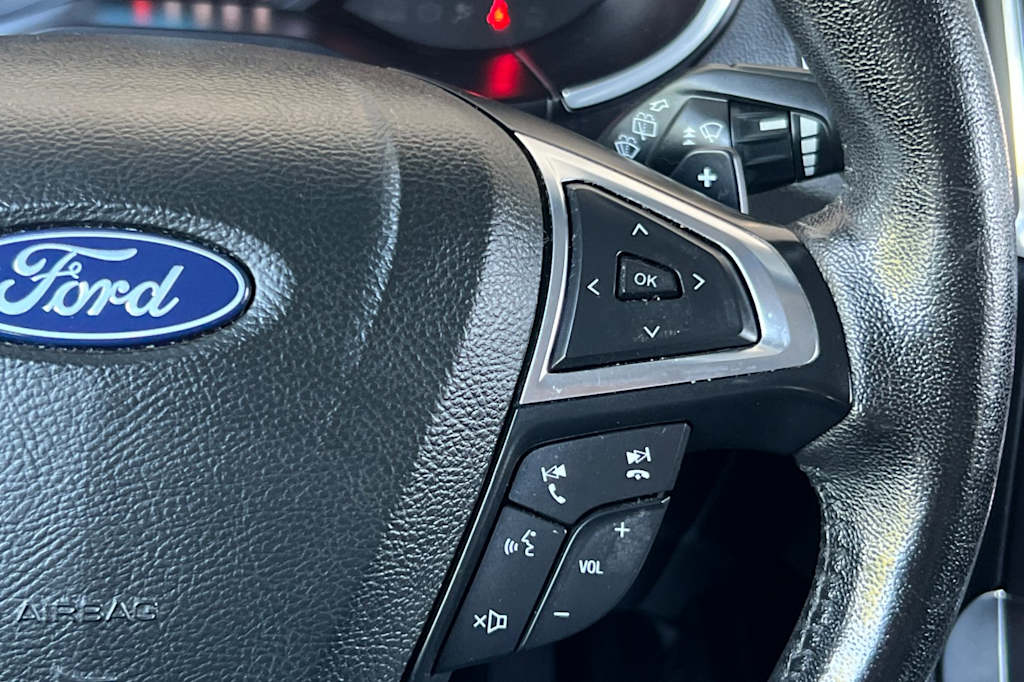 Thumbnail: 2018 Ford Edge - 31
