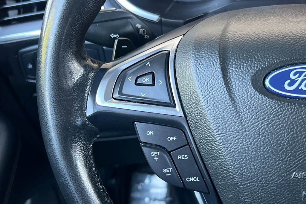 Thumbnail: 2018 Ford Edge - 30