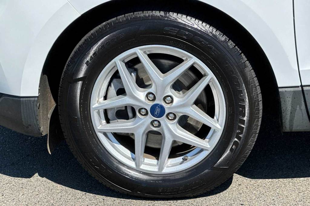 Thumbnail: 2022 Ford Edge - 8